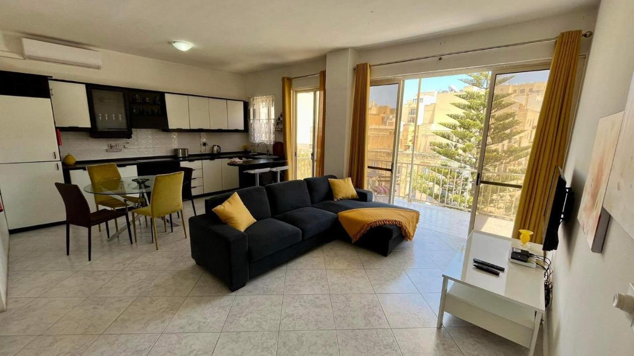 Sea View And Valley View Flat In Marsalforn Daire Dış mekan fotoğraf